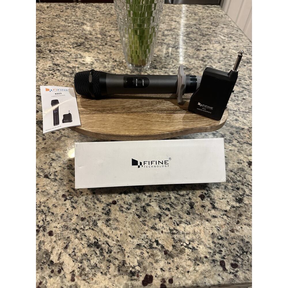 Fifine Wireless Microphone K025